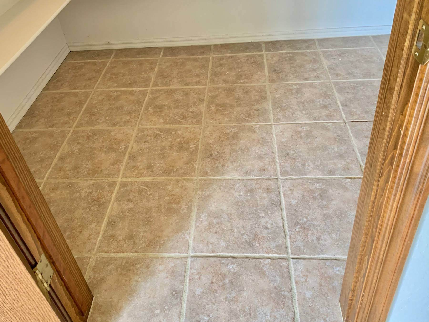 Tiles and Grout Cleaning
